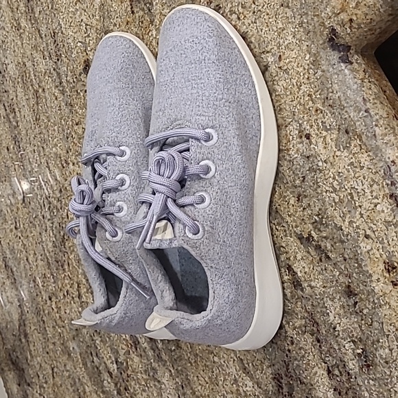 Allbirds Light Gray Wool Runners Size 8 - Picture 2 of 8